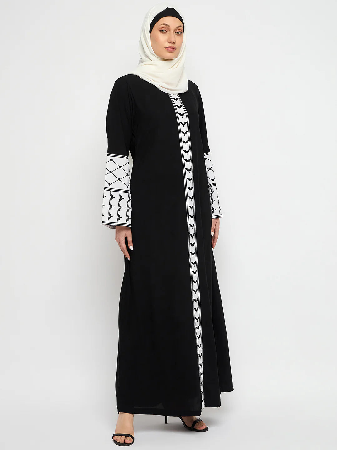 Embroidery Abaya with Black Hijab – Traditional Wear